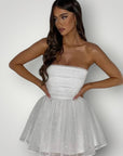 Elegantes kurzes Minikleid mit funkelndem Stil - Nordic Boutique & Co.