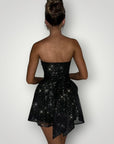Elegantes kurzes Minikleid mit funkelndem Stil - Nordic Boutique & Co.