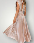 Elegantes Plisseekleid für besondere Anlässe - Nordic Boutique & Co.