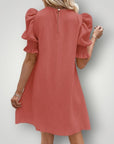 Elegantes Sommerkleid mit fließendem Schnitt - Nordic Boutique & Co.