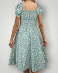 Midi - Kleid mit eleganter Silhouette - Nordic Boutique & Co.