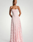 Schwarzes Maxikleid mit Eleganter Spitzenüberlagerung - Nordic Boutique & Co.