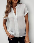 V - Ausschnitt - Damenbluse mit eleganter Passform - Nordic Boutique & Co.