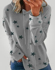 Weitgeschnittener Hoodie Damen mit Modernem Sternenmotiv - Nordic Boutique & Co.