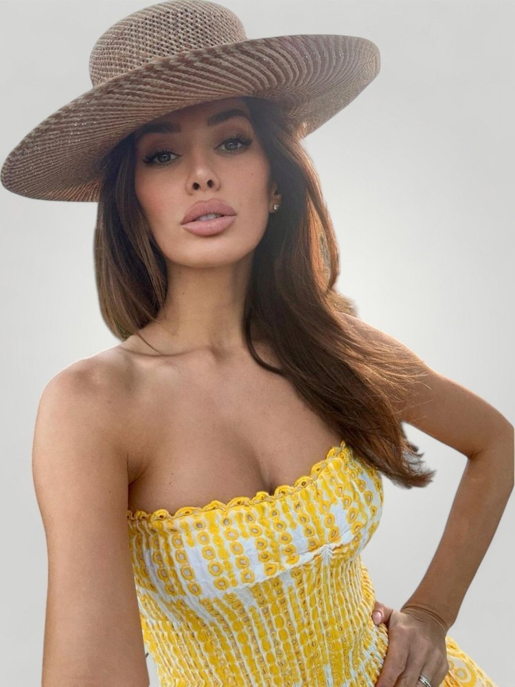 Strandtunika mit Eleganz für den Sommer 2