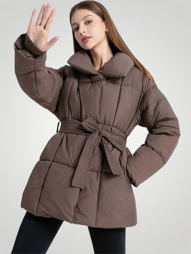 Damenjacke Mit Gürtel Für Elegante Silhouette - Nordic Boutique & Co.