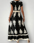 Elegantes Blütenmuster - Kleid für Hochzeitsgäste - Nordic Boutique & Co.