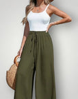 Hochtaillierte Hosen für elegante Silhouetten - Nordic Boutique & Co.