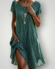 Kurzes Kleid mit eleganter Silhouette - Nordic Boutique & Co.
