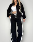 Stilvolles gestreiftes Set für Damen - Nordic Boutique & Co.