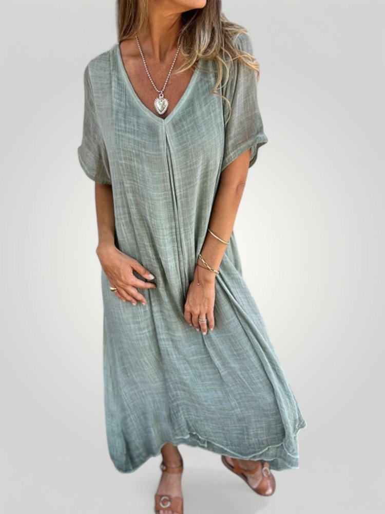 V - Ausschnitt - Kleid mit fließender Silhouette - Nordic Boutique & Co.