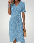 V - Ausschnitt Kleid mit Vintage - Blumenmuster, Femininer Stil - Nordic Boutique & Co.