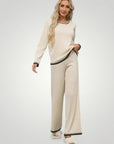 Zweiteiliges Set mit V - Ausschnitt und Farbblockdesign - Nordic Boutique & Co.